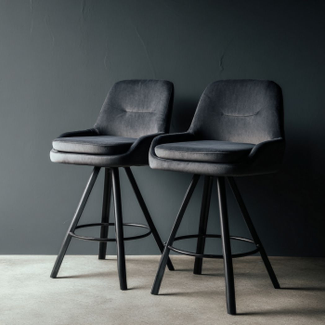 Barstuhl mit gepolsterter Sitzecke für Gastronomie-Textil-45 x 45 x 90